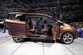 Ford B-Max portelloni posteriori a scorrimento che lasciano completamente libero l’accesso all’abitacolo